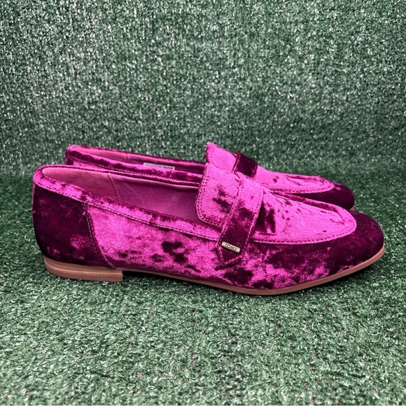 NEW - TOMS Women Lynette Loafer Berry Pink Crushed Velvet Women\'s Size 12 M